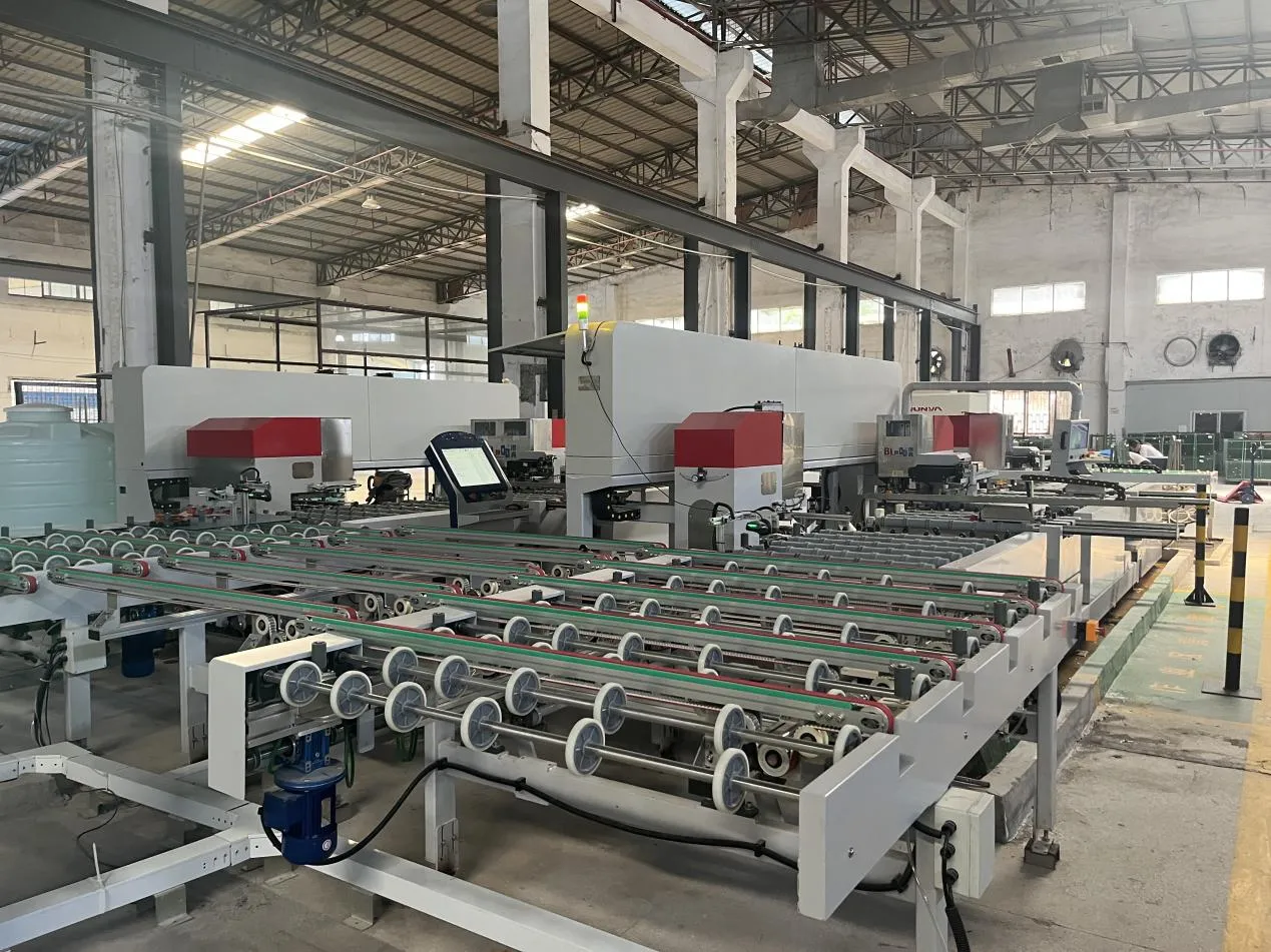 शॉवर-ग्लास-ड्रिलिंग-प्रोसेसिंग-लाइन-विथ-A31D-4