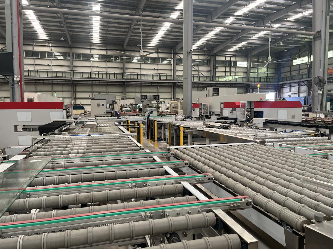 Shower-Glass-Drilling-Production-Line-with-Model-A83-2