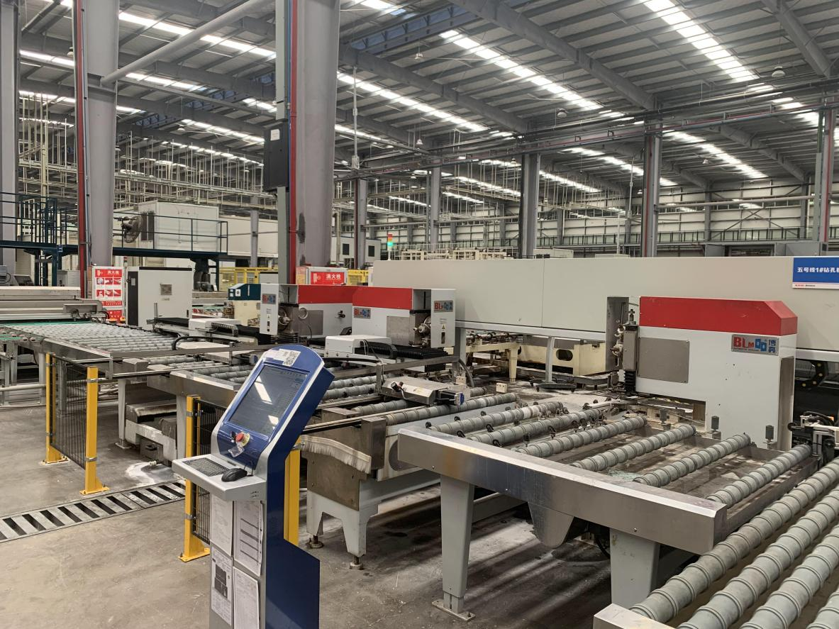 Shower-Glass-Drilling-Production-Line-with-Model-A83-3